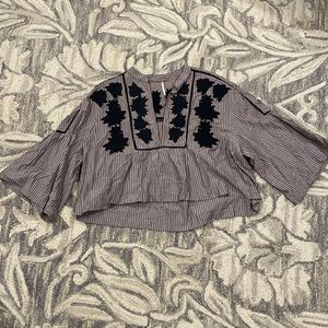 Free people crop shirt. Sooo cute